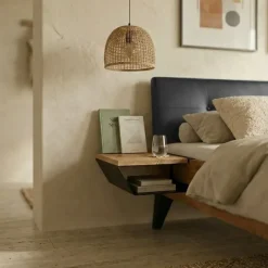 Comodino 33x15h cm sospeso ad incastro legno massello metallo rovere nero Cortelia