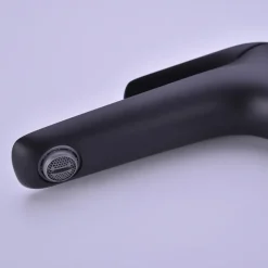 Miscelatore alto per lavabo bagno ottone nero Becco