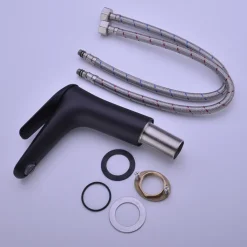 Miscelatore per lavabo bagno ottone nero Becco