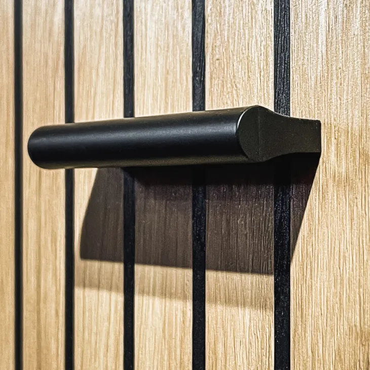 Mobile ingresso 120x203h cm con specchio e appendiabiti rovere rustico antracite stampa a righe California 2 Gihome®