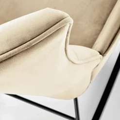 Poltrona a dondolo relax imbottita in velluto beige Nanna