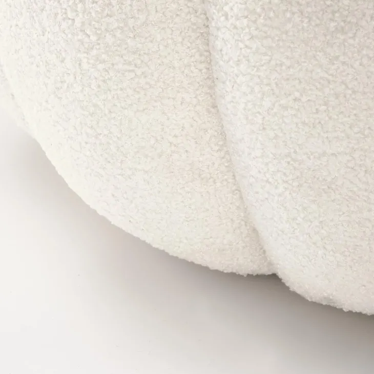Poltrona imbottita in tessuto bouclé design moderno color crema Coccoluna