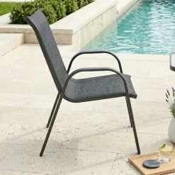 Sedia da giardino con braccioli impilabile in metallo nero e textilene antracite melange Nava