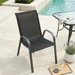 Sedia da giardino con braccioli impilabile in metallo nero e textilene nero Nava