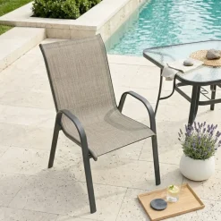 Sedia da giardino con braccioli impilabile in metallo nero e textilene beige Nava