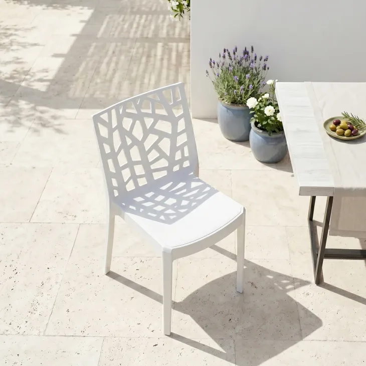 Sedia da giardino impilabile in polipropilene bianco India
