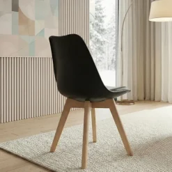 Sedia da pranzo scandinava polipropilene nero cuscino similpelle gambe legno Riccia