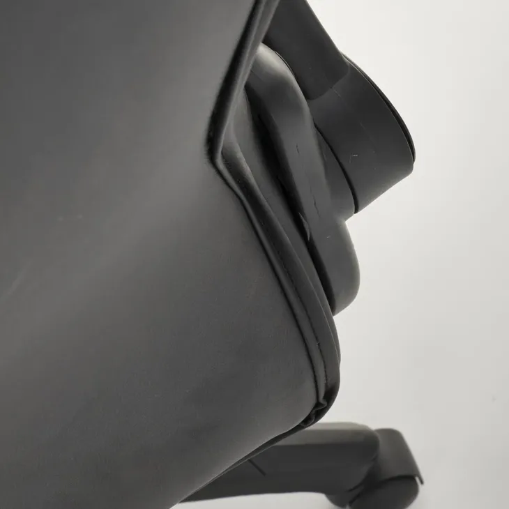 Sedia gaming con ruote e braccioli da ufficio in ecopelle e tessuto nero marrone Victor