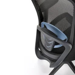 Sedia ufficio regolabile con braccioli in tessuto nero Arcuri