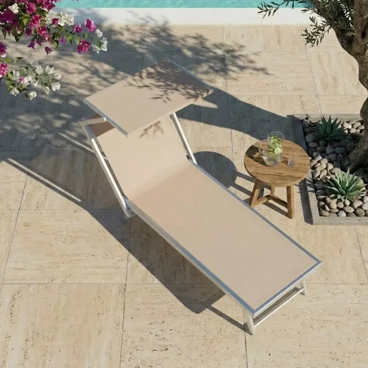 Set 2 lettini prendisole reclinabili in alluminio e textilene beige con tettuccio Apollo