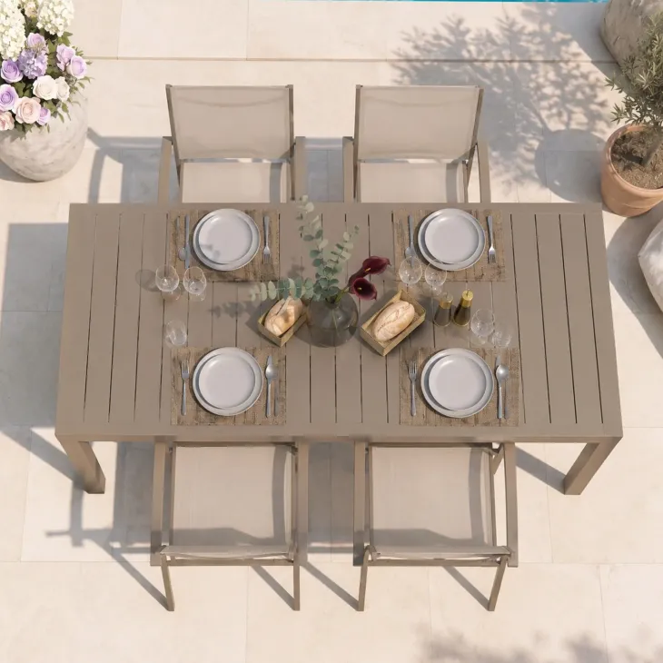 Set tavolo da giardino allungabile 200/300cm tortora + 4 sedie con braccioli tondi tortora Brezza