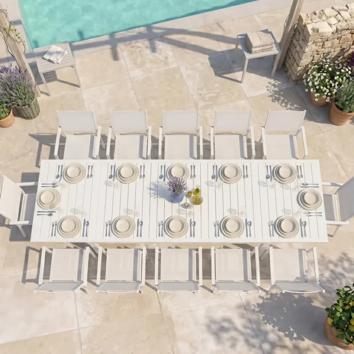 Set tavolo da giardino allungabile 200/300cm bianco + 6 sedie con braccioli quadrati bianco Brezza
