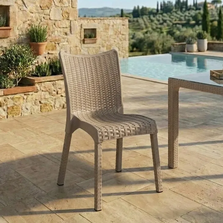 Set tavolo da giardino esterno bar dehors rettangolare 150x90cm + 6 sedie effetto rattan tortora Conchiglia