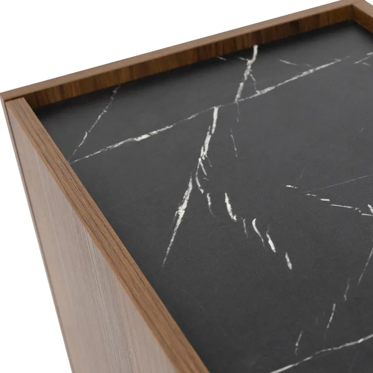 Tavolino da salotto 97x60cm 2 vani a giorno piano effetto marmo nero noce Caliva