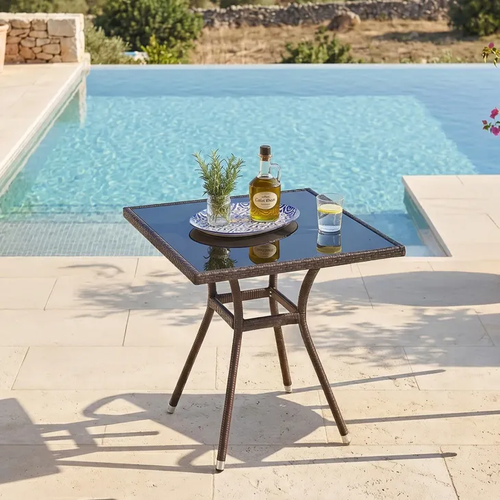Tavolo da giardino con vetro 70x70cm rattan marrone Cubby